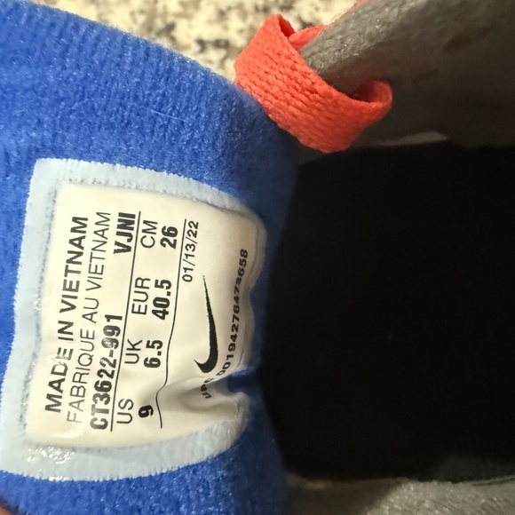 Nike Air Max - Picture 3 of 3